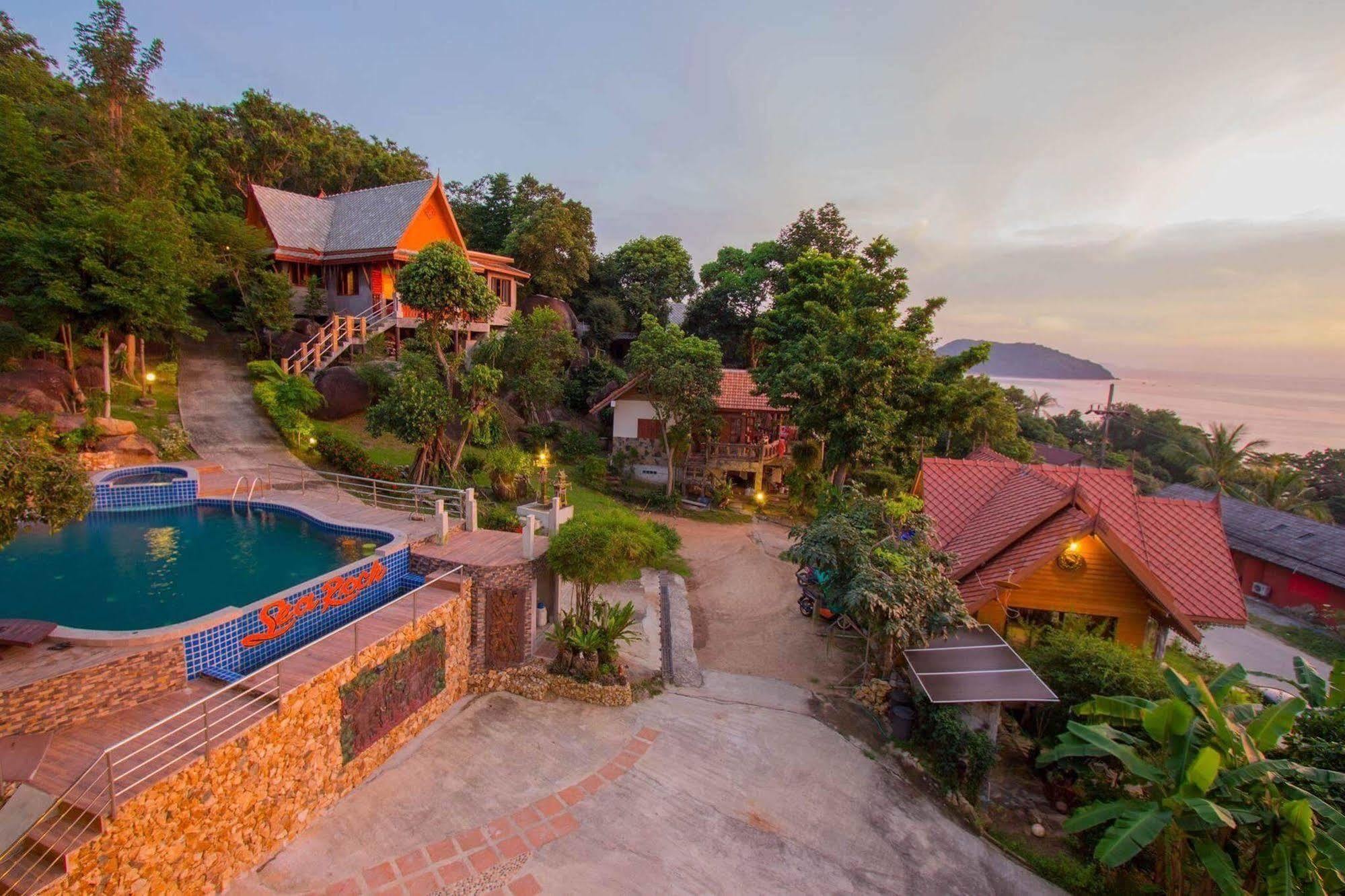 Sea Rock Resort Ko Pha Ngan Exterior photo